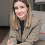 Angela Linares image