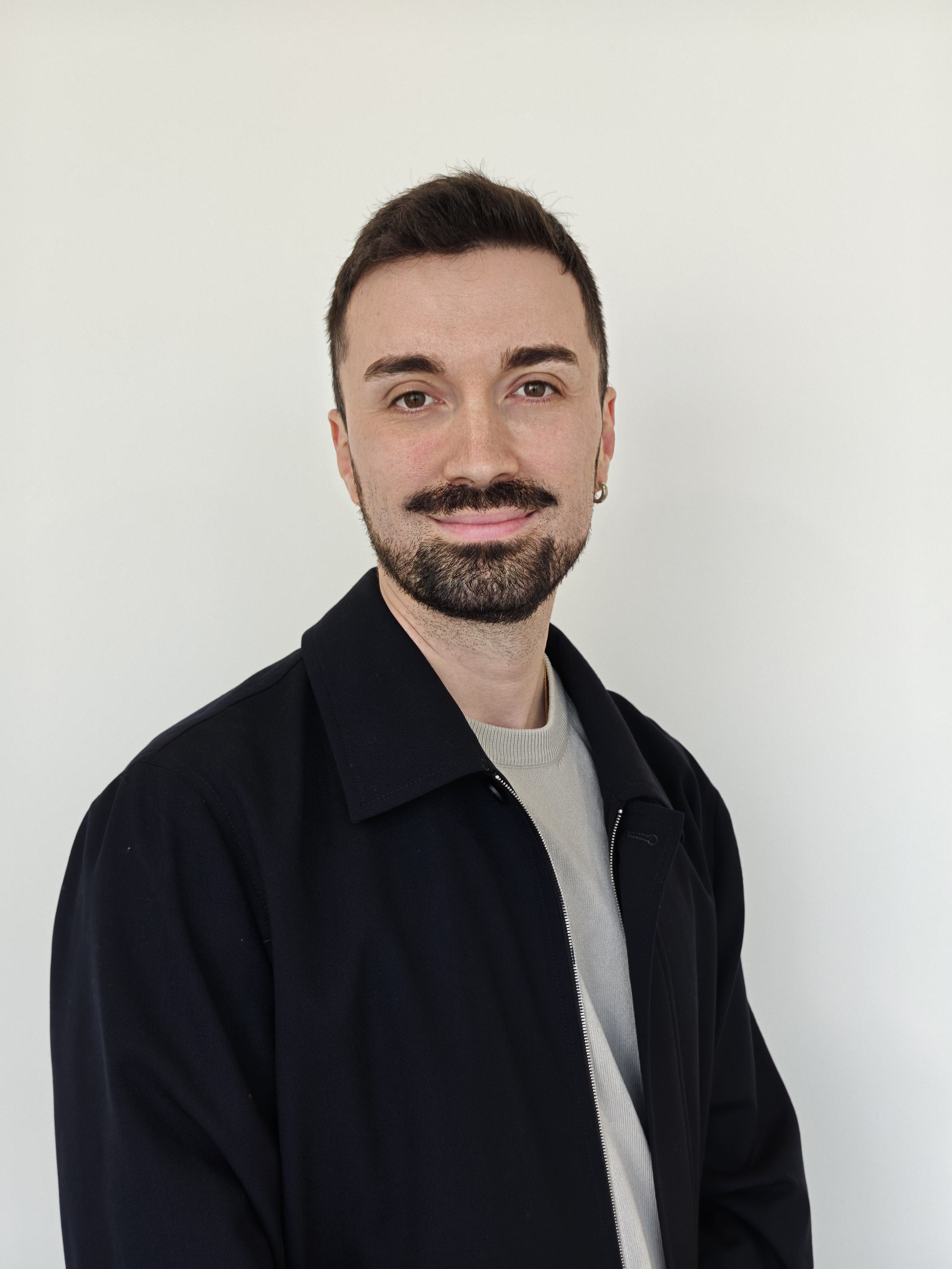 Daniel Suárez image