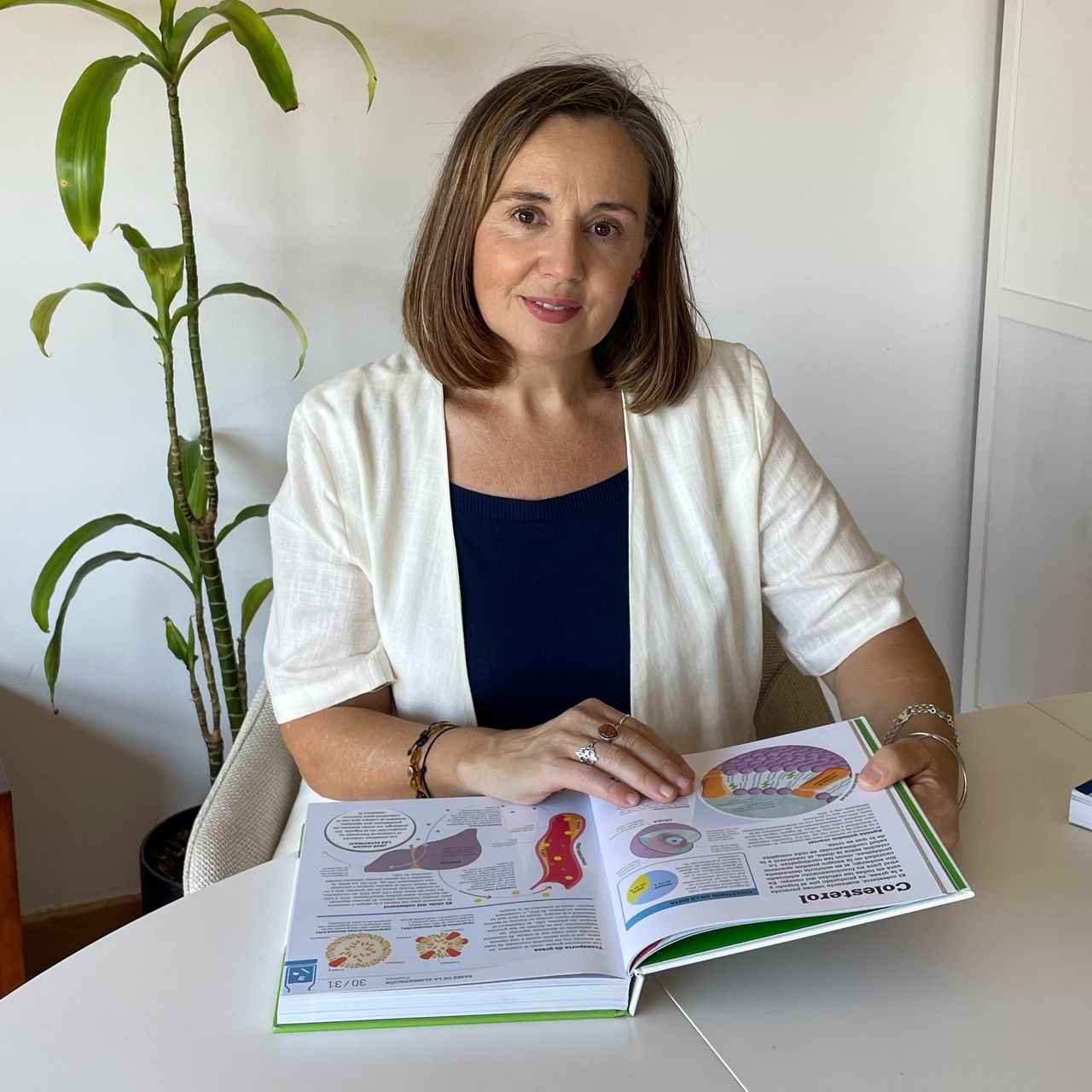 Carmen Reyes Martínez image