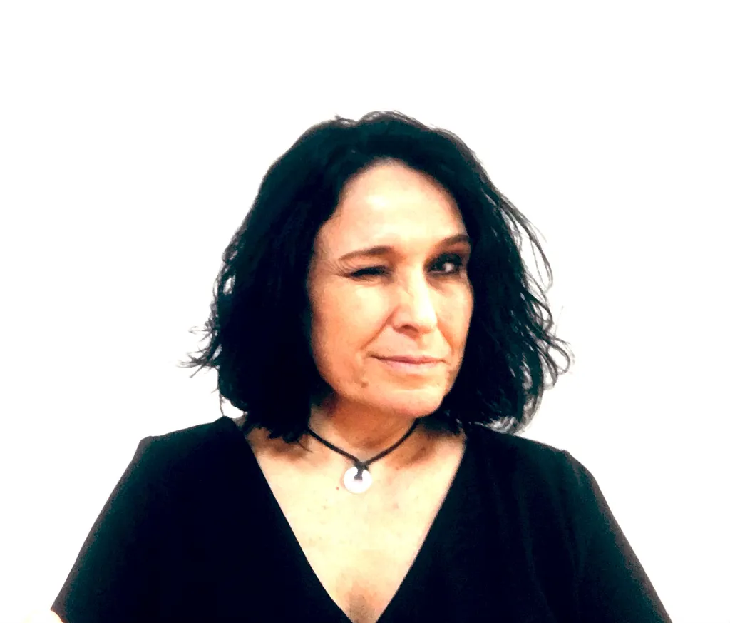 Esther Claver image