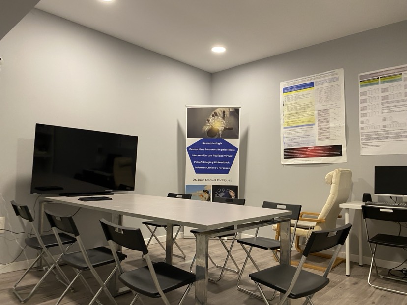 CIP sala de psicofisiologia y grupo.jpg